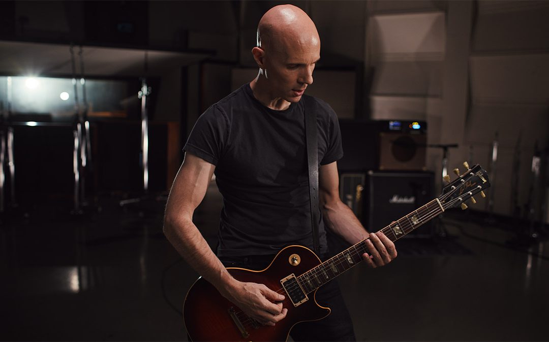 Riff Lords: Billy Howerdel of A Perfect Circle