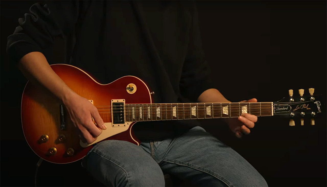 Learning the fretboard using fret dots, side dots, and the CAGED system