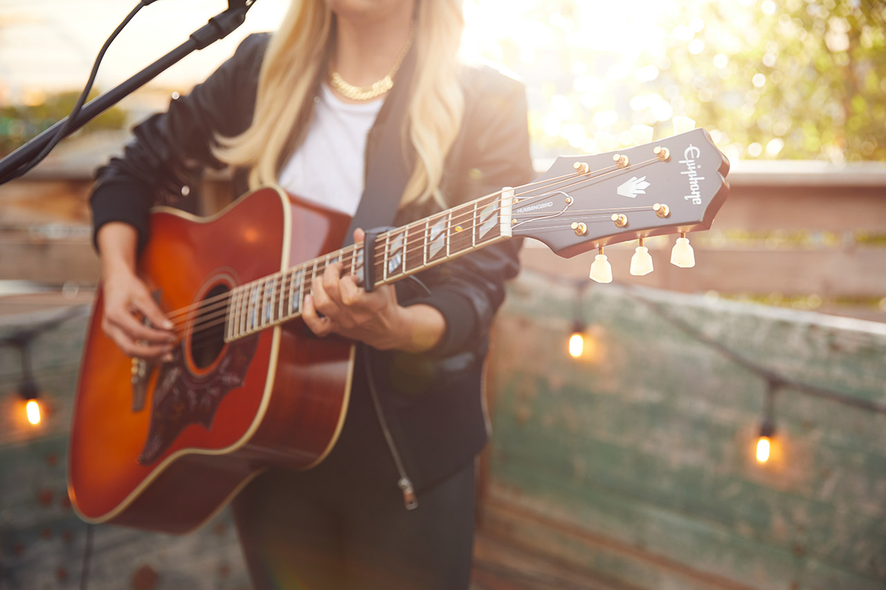 Epiphone IG Hummingbird Aged Cherry Sunburst